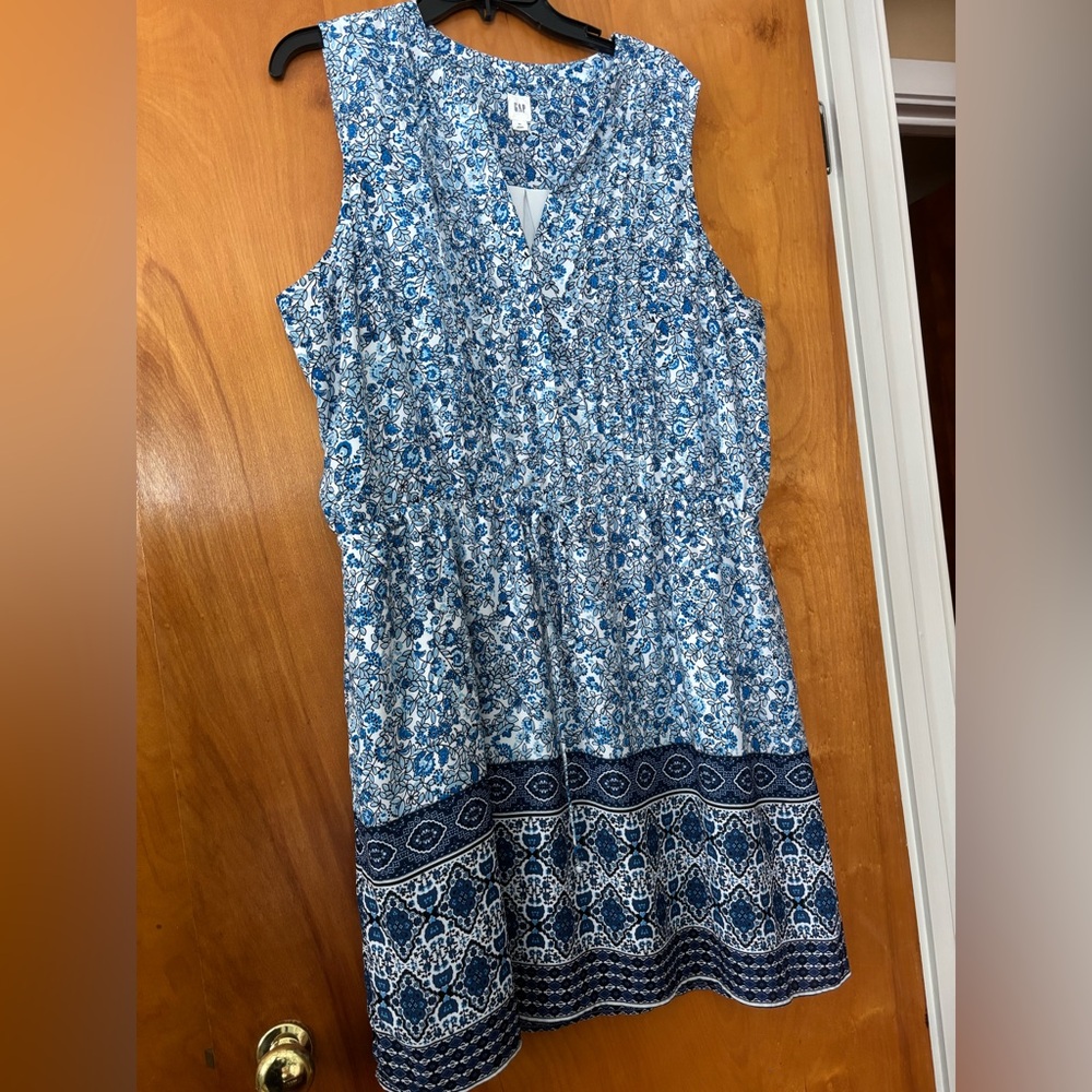 Gap sleeveless dress